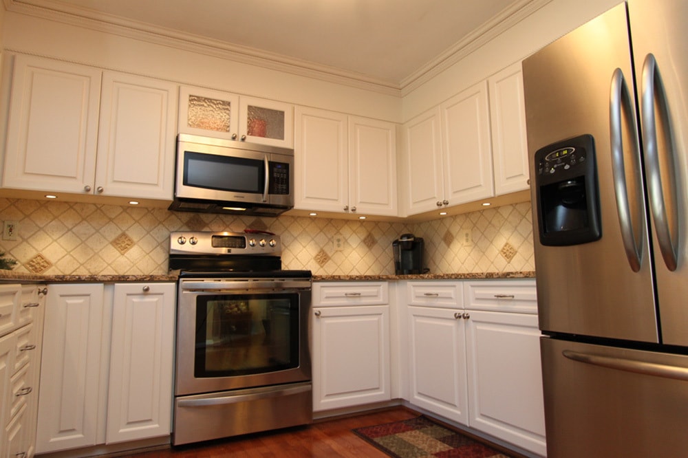 Kitchen-Saver-Cabinet-Refacing-Columbus-OH-05 (1)